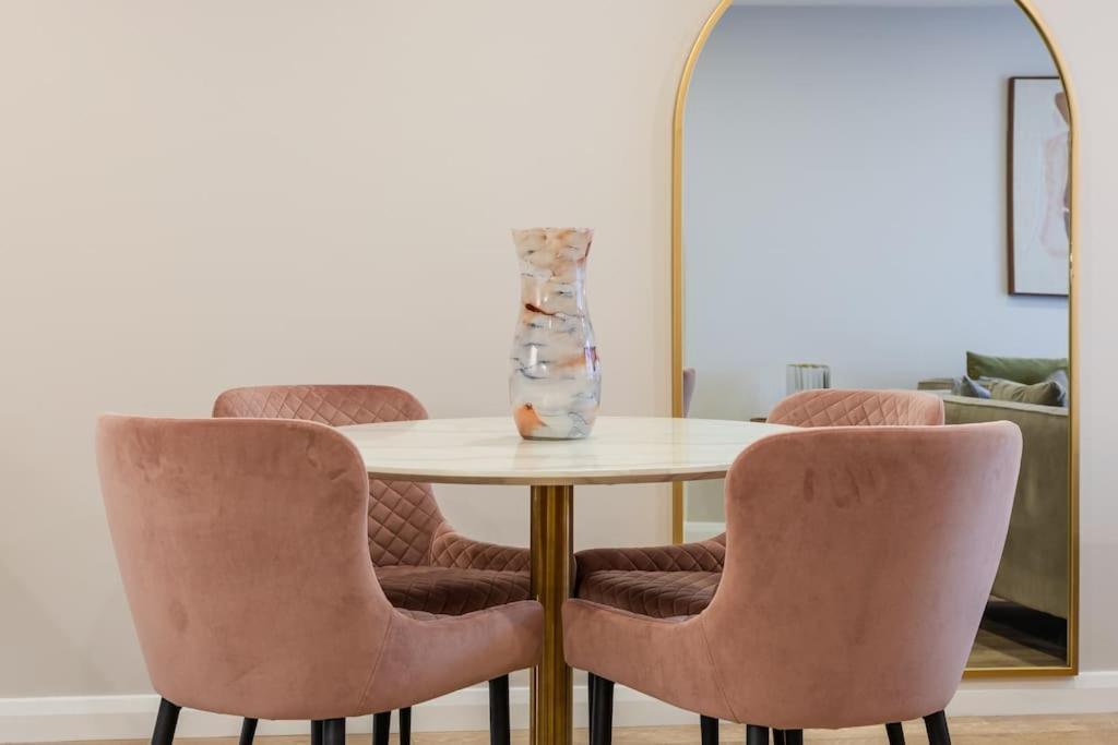 Boutique Center Apartment Belfast