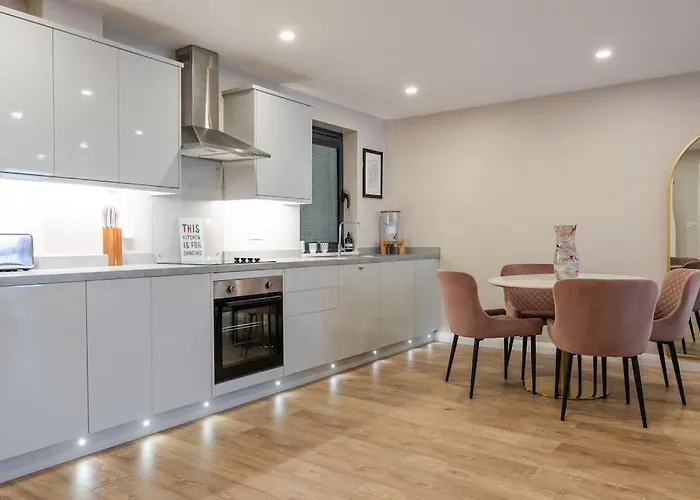 Boutique City Center Apartment